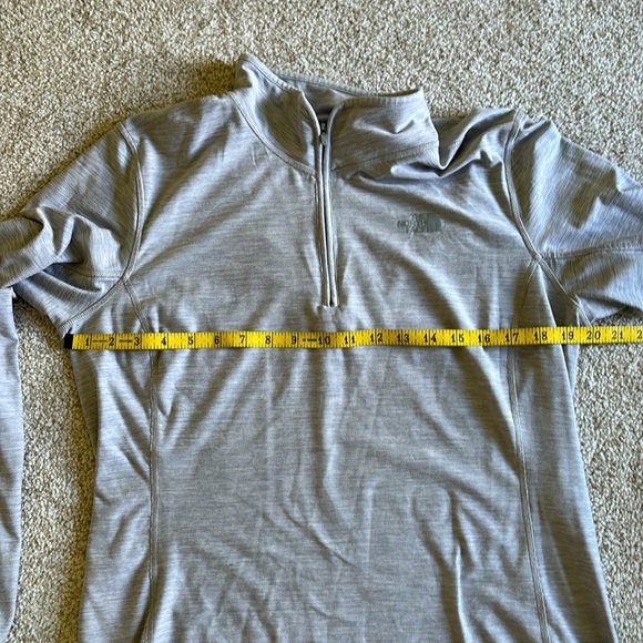 The North Face Quarter Zip Pullover - Picture 3 of 4